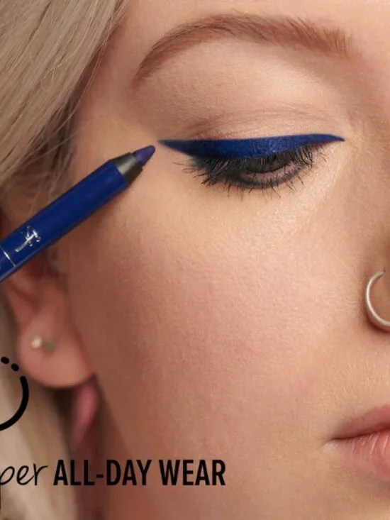 It Cosmetics Superhero No-Tug Sharpenable Gel Eyeliner – Mystic Emerald - Picture 4 of 5